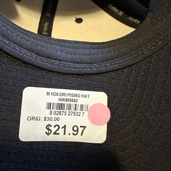 Hurley Black Hat with Purple Emblem - Picture 4 of 5